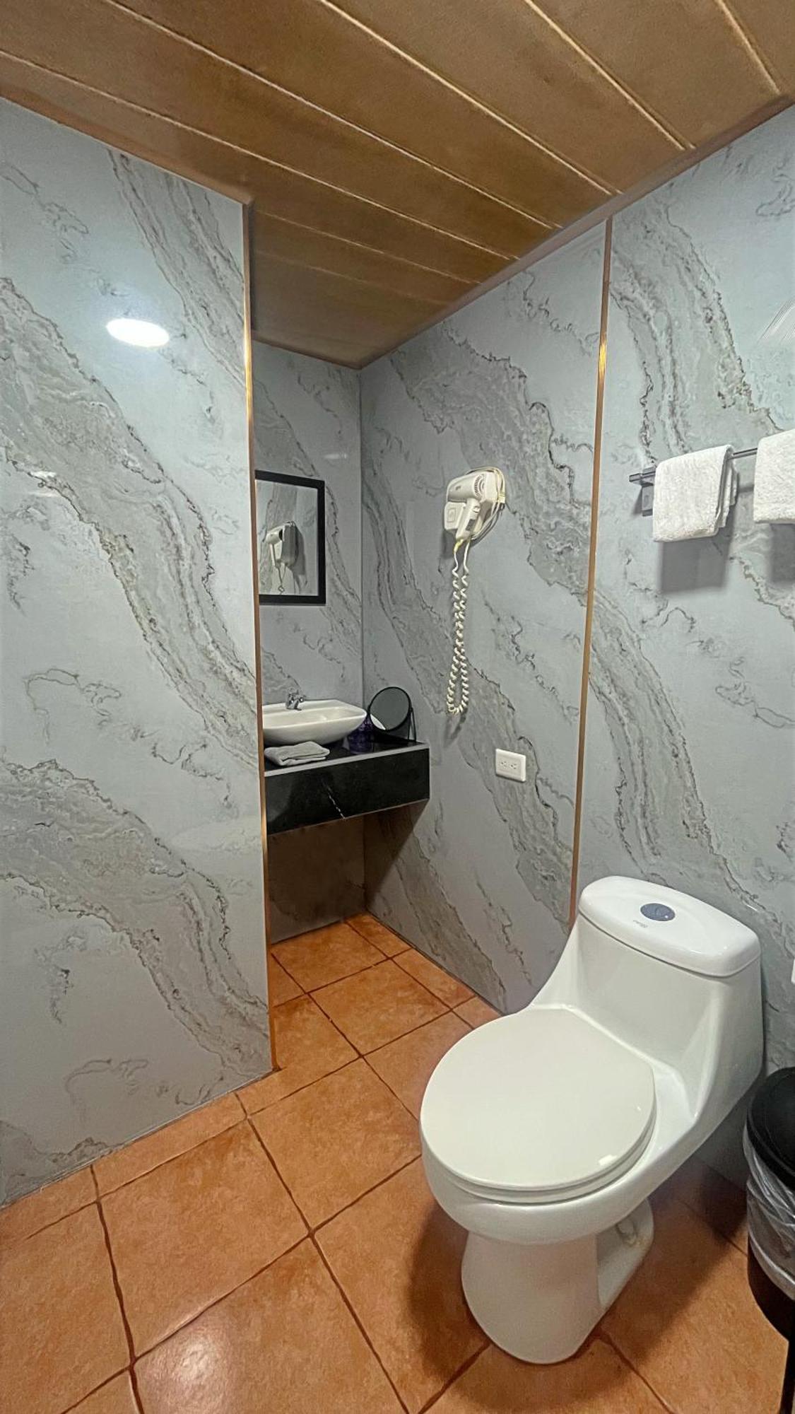Casa Jungle Monteverde B&B Екстер'єр фото